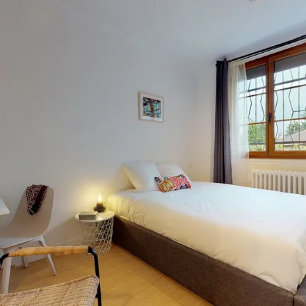 Rent this 1 bed apartment on 16 Avenue de l’Étoile in 93160 Noisy-le-Grand, France
