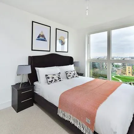 Image 5 - Abbotsford Court, Lakeside Drive, London, NW10 7FZ, United Kingdom - Apartment for rent