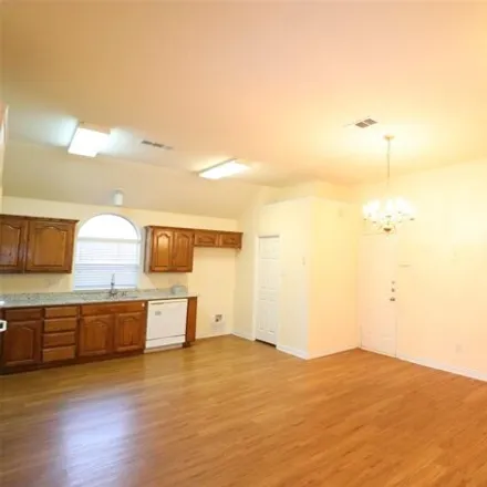 Image 3 - 1237 Marchant Place, Lewisville, TX 75067, USA - House for rent