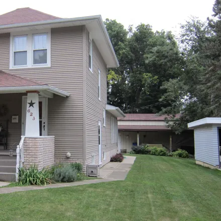 Buy this 4 bed house on 616 8th Avenue in Sheldon, IA 51201
