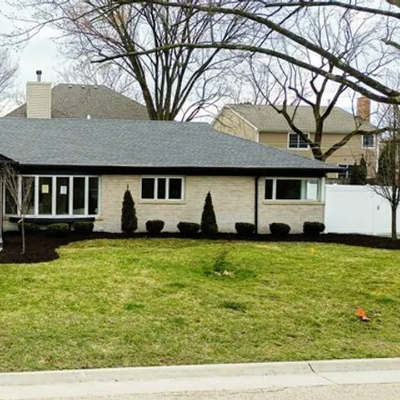 Buy this 3 bed house on 1104 North Avenue in Deerfield, Lake County