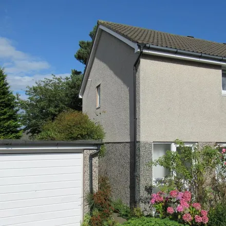 Rent this 2 bed duplex on Crawford Gardens in St Andrews, KY16 8XG