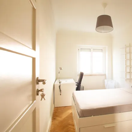 Rent this 5 bed room on Avenida de Roma 3 in 1000-302 Lisbon, Portugal