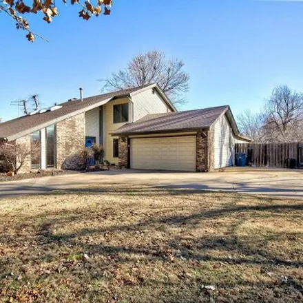 Image 2 - 1271 Cansler Drive, Enid, OK 73703, USA - House for sale