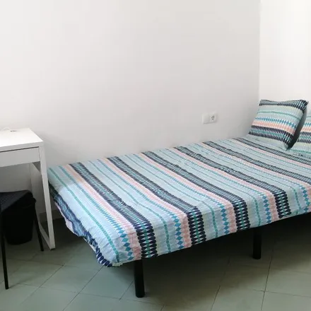 Rent this 1studio room on Carrer de Muntaner in 211, 08001 Barcelona