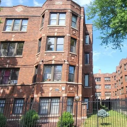 Image 3 - 6816-6824 South Perry Avenue, Chicago, IL 60621, USA - House for sale