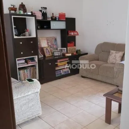 Buy this 2 bed house on Avenida Itaipu in Granada, Uberlândia - MG