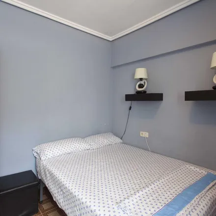 Rent this 3 bed apartment on Carrer de l'Imatger Bussi in 46022 Valencia, Spain