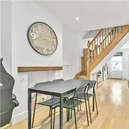 Image 2 - Orchard Road, Hounslow, Great London, Tw4 - Townhouse for sale