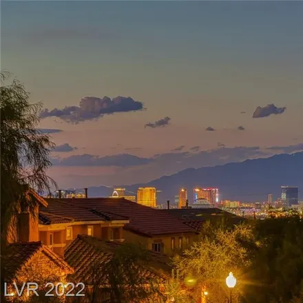 Buy this 5 bed loft on 2980 Kings Dominion Court in Henderson, NV 89052