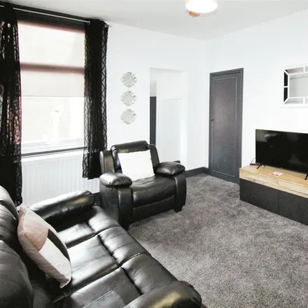 Image 4 - Happy Homes, Stanhope Road, South Shields, NE33 4RB, United Kingdom - Apartment for rent