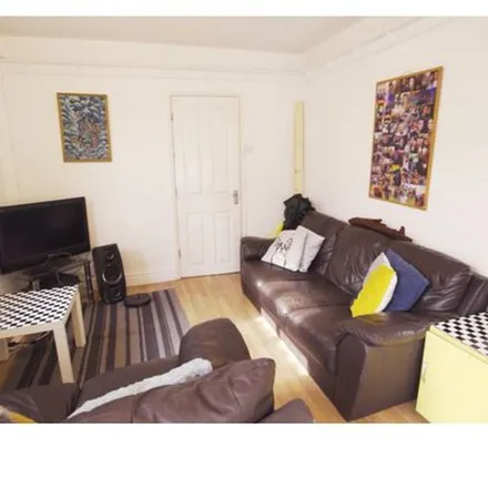 Rent this 5 bed duplex on 34 Harborough Road in Bedford Place, Southampton