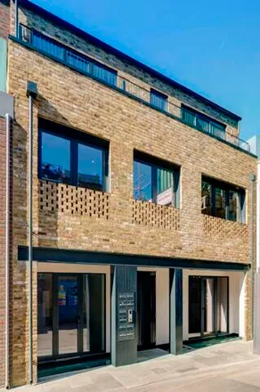 Buy this studio apartment on 13 King's Mews in London, WC1N 2HZ