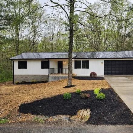 Buy this 3 bed house on 212 Pinewood Drive in Glade Springs, Raleigh County