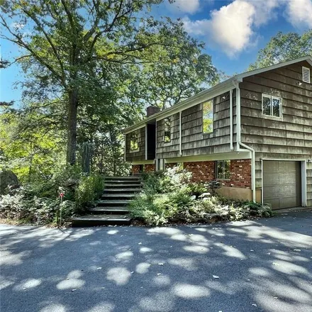 Buy this 3 bed house on 1093 Rock Rimmon Road in Long Ridge, Stamford