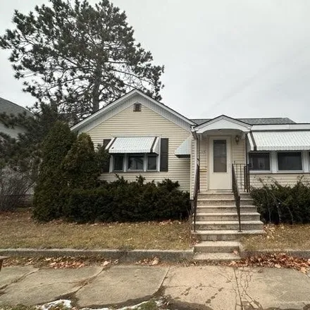 Buy this 2 bed house on 1342 15th Avenue in Menominee, MI 49858
