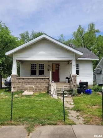 Buy this 3 bed house on 583 South Forest Avenue in Carbondale, IL 62901