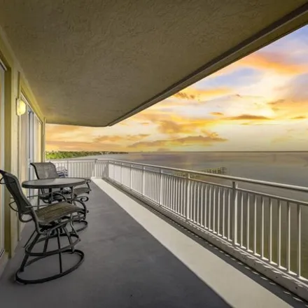 Buy this 3 bed condo on Dixie Highway in Palm Bay, FL 32905