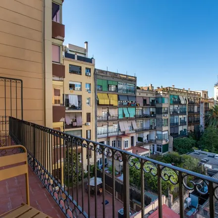 Image 9 - SNOOKER - Cocteles y Billarea, Carrer de Roger de Llúria, 42, 08001 Barcelona, Spain - Apartment for rent