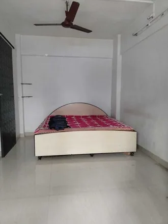 Image 3 - Haridas Nagar Road, Zone 4, Mumbai - 400091, Maharashtra, India - Apartment for rent