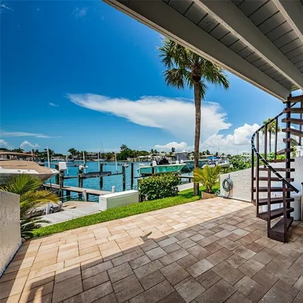 Image 3 - Pine Key Lodge IV, 390 Pinellas Bayway South, Tierra Verde, Pinellas County, FL 33715, USA - Townhouse for sale