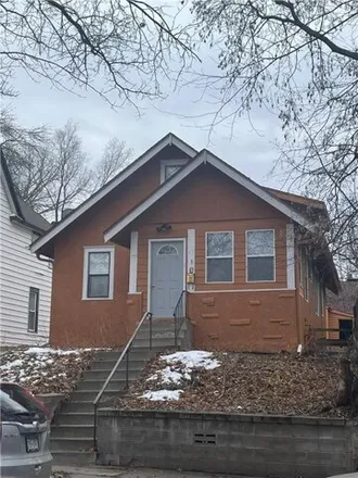 Buy this 3 bed house on 62 West Cook Avenue in Saint Paul, MN 55117