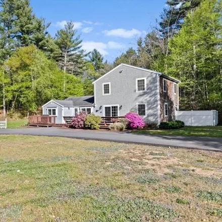 Image 2 - 5 Hatch Rd, Pembroke, Massachusetts, 02359 - House for sale