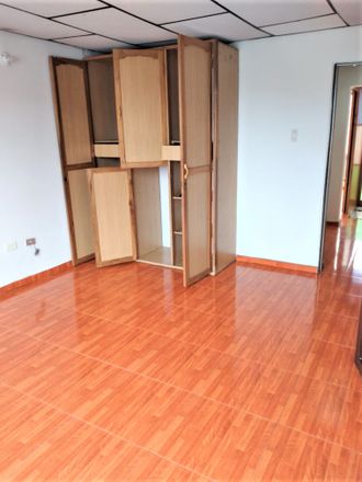 Rent this 3 bed apartment on Calle 52A in Comuna Palogrande, 170004 Manizales
