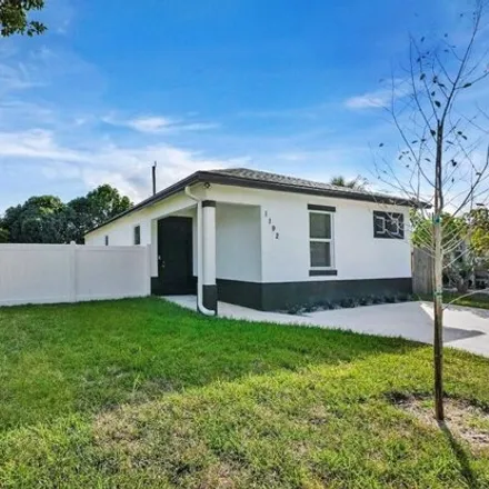 Rent this 3 bed house on 1224 Highview Road in Boynton Beach, FL 33462