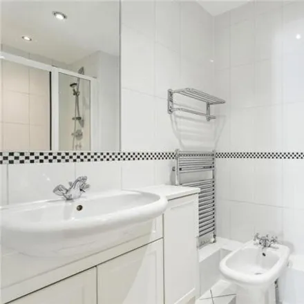 Image 5 - Warren House &amp; Atwood House, 185 Warwick Road, London, W8 6PL, United Kingdom - Apartment for sale