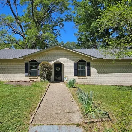 Buy this 3 bed house on 3016 Greenwood Lane in Tyler, TX 75701