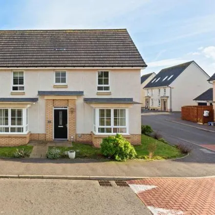 Buy this 5 bed house on Monks' Meadow in Prestonpans, EH32 9GP