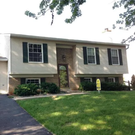Rent this 3 bed house on Walnutwood Lane in Germantown, MD 20874