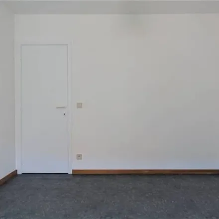 Rent this 2 bed apartment on Maaltebruggestraat 146-156B in 9000 Ghent, Belgium