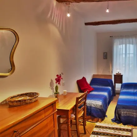 Rent this 2 bed house on Rue de Provence in 84110 Vaison-la-Romaine, France