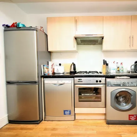 Image 4 - 10 Stock Orchard Crescent, London, N7 9GD, United Kingdom - Apartment for rent