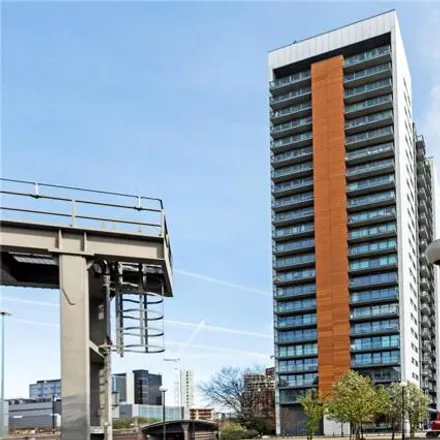 Image 8 - Elektron Tower, 12 Blackwall Way, London, E14 2EB, United Kingdom - Apartment for sale
