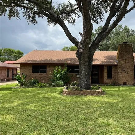 Buy this 3 bed house on 1007 Simpson Road in Victoria, TX 77904