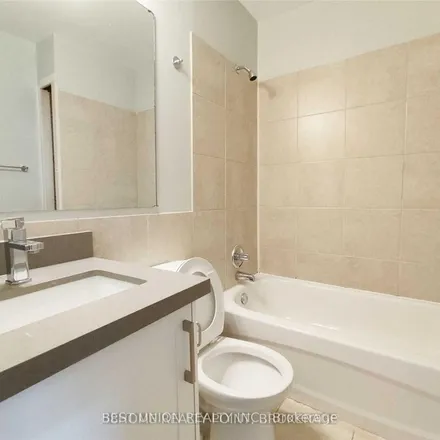 Image 3 - 248 Sixth Street, Toronto, ON M8V 3W7, Canada - Apartment for rent