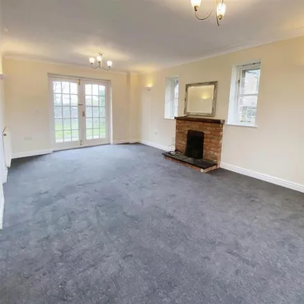 Image 4 - Nesscliffe War Memorial, A5, Nesscliffe, SY4 1BY, United Kingdom - House for rent