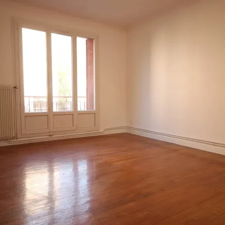Image 5 - 11 Rue Ravier-Piquet, 38000 Grenoble, France - Apartment for rent