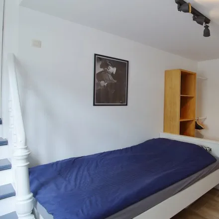 Rent this 8 bed room on Rue du Noyer - Notelaarsstraat / Rue du Noyer - Notelaarstraat 155 in Brussels, Belgium