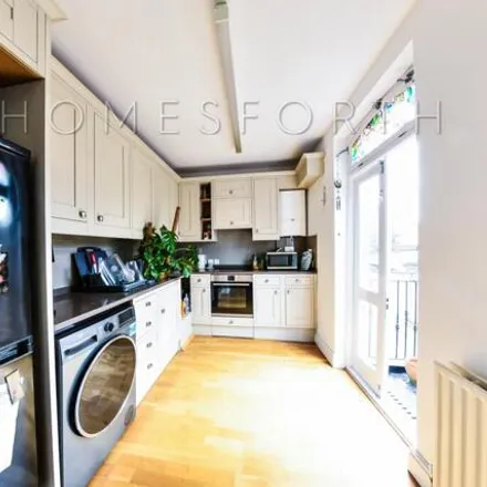 Image 5 - 25a Canfield Place, London, NW6 3BT, United Kingdom - Apartment for sale