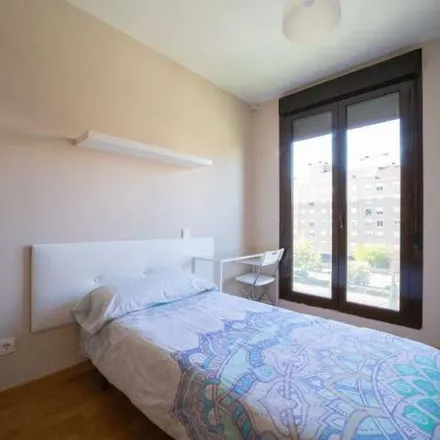 Image 2 - Avenida Ensanche de Vallecas, 28051 Madrid, Spain - Apartment for rent