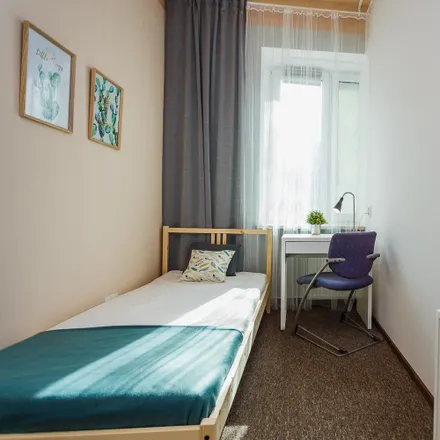 Rent this 7 bed room on Ludwika Narbutta 55/57 in 02-529 Warsaw, Poland