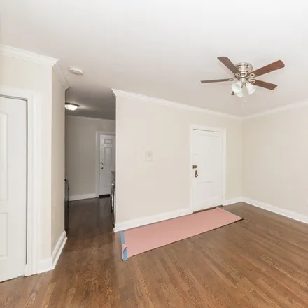 Image 2 - 1056 West Lill Avenue - Apartment for rent