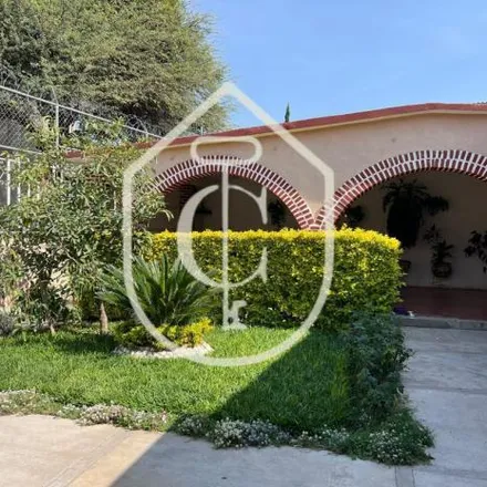 Buy this studio house on Calle Capiro 124 in Xochipilli, 38020 Celaya