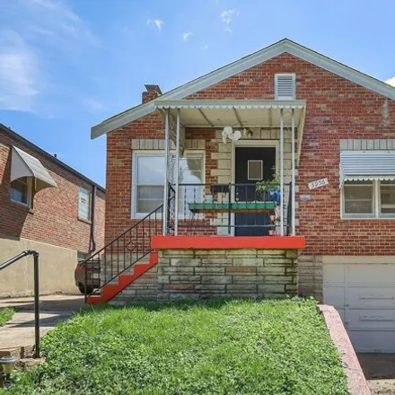 Buy this 2 bed house on 5962 Wanda Avenue in St. Louis, MO 63116