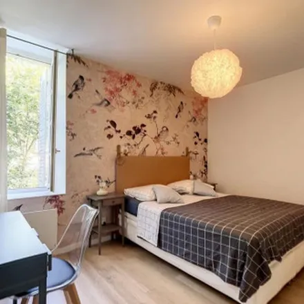 Rent this 3 bed apartment on 15 Rue de la Loge in 13002 2e Arrondissement, France