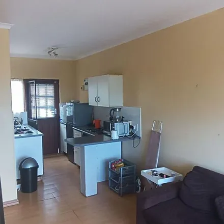 Image 6 - Civic Centre, Crompton Street, Manors, Pinetown, 3620, South Africa - Apartment for rent